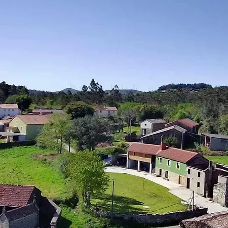 A Casa Do Acivro Hébergement de vacances *